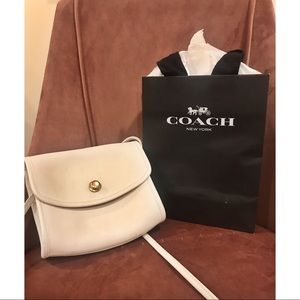 Vintage 80's coach ivory leather purse
